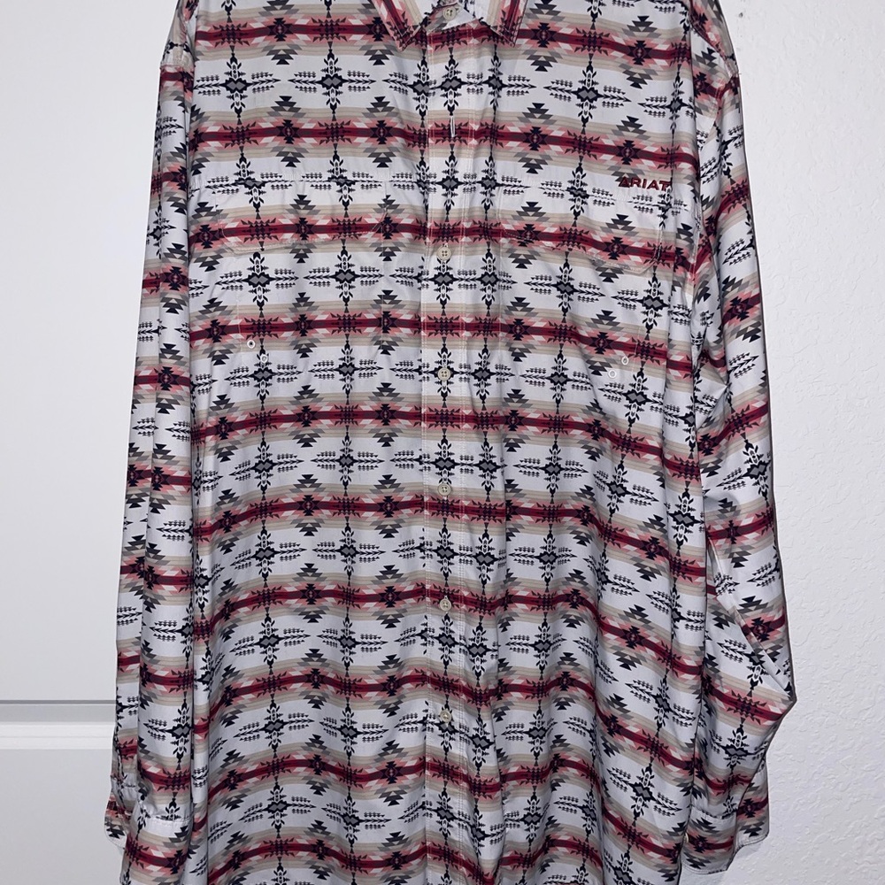 Ariat Men’s Button Down Long Sleeve Shirt